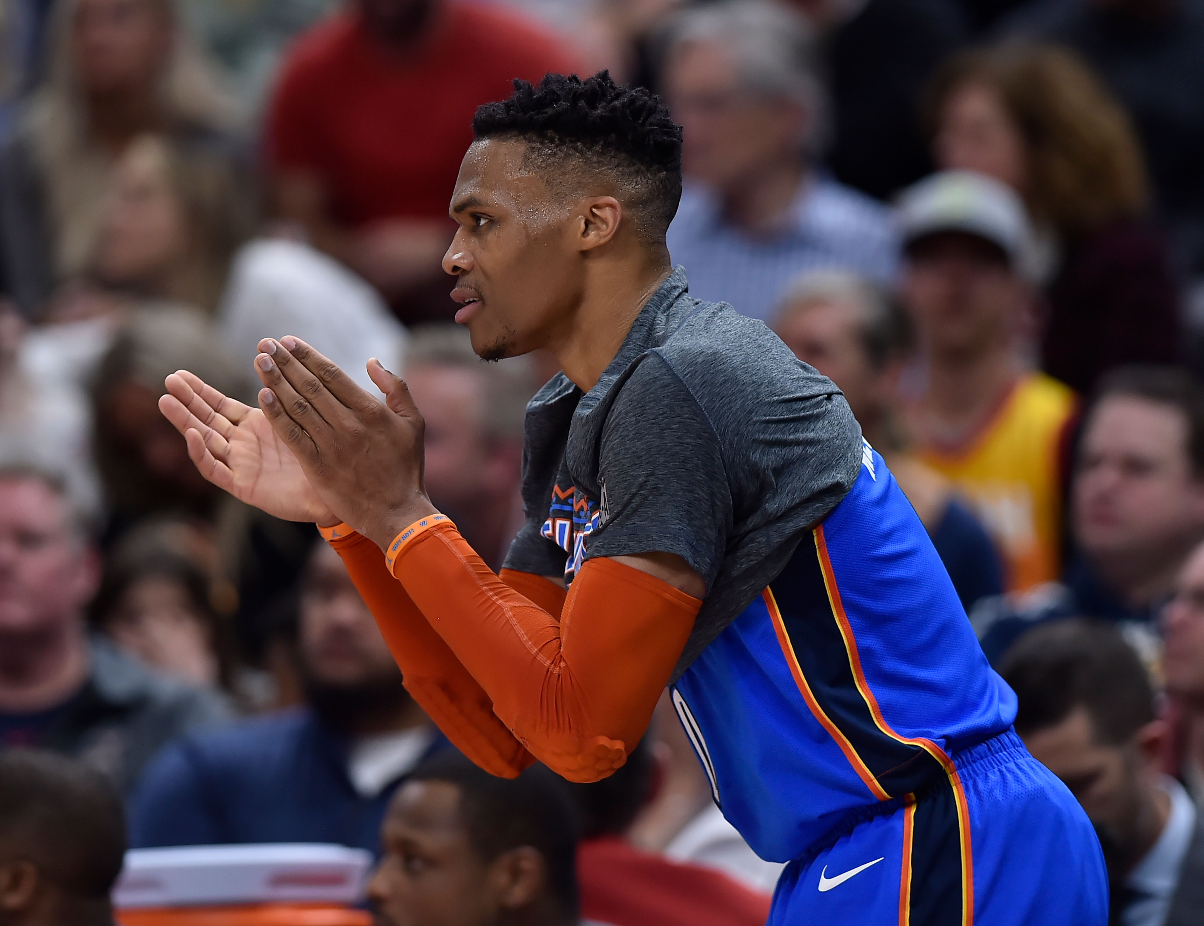 衣衫整洁 衣衫整洁